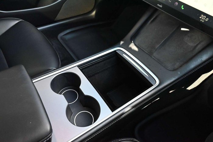 2022 Tesla Model 3 Rear-Wheel Drive