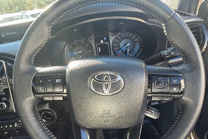 2022 Toyota Hilux Rugged X