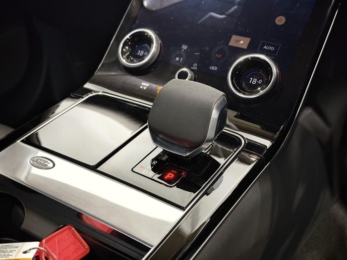2021 Land Rover Range Rover Velar P250 R-Dynamic SE
