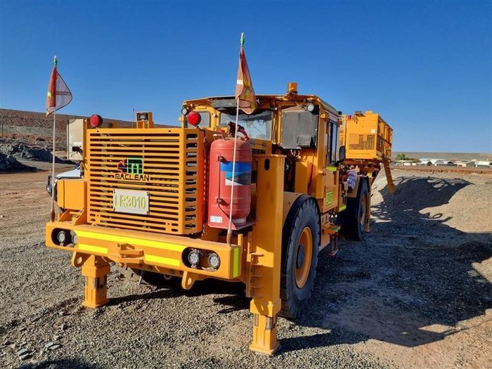 2021 MacLean LR3 Boom Lift Truck