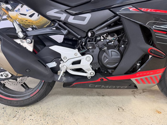 2023 CFMOTO 450 SR ABS BLACK