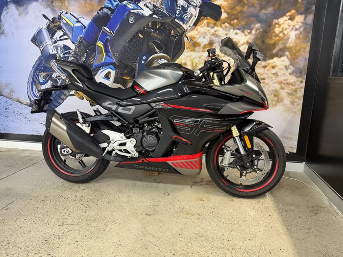 2023 CFMOTO 450 SR ABS BLACK