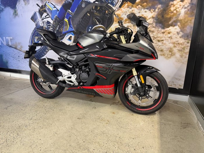 2023 CFMOTO 450 SR ABS BLACK