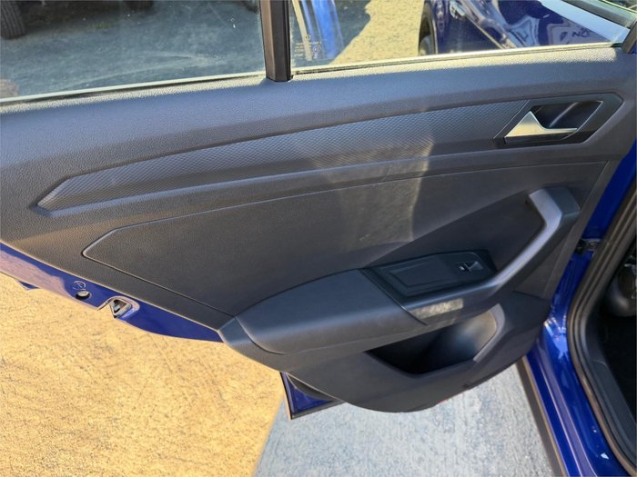 2023 VOLKSWAGEN T-ROC 140TSI R-LINE (RESTRICTED FTR)