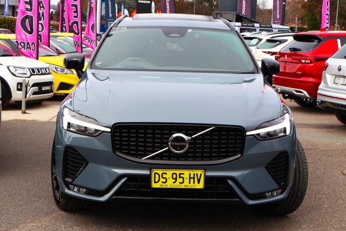 2021 Volvo XC60 B6 R-Design