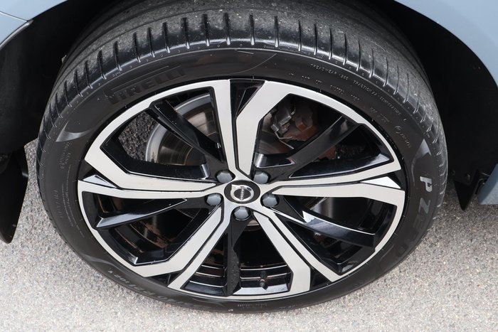 2021 Volvo XC60 B6 R-Design