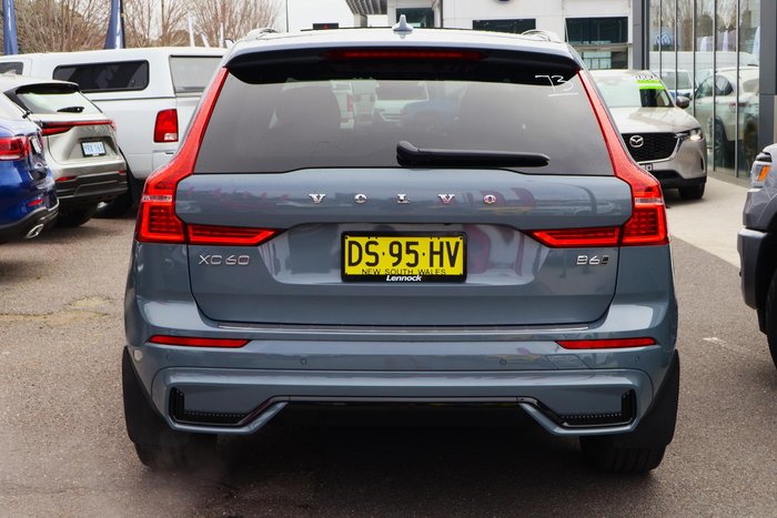 2021 Volvo XC60 B6 R-Design