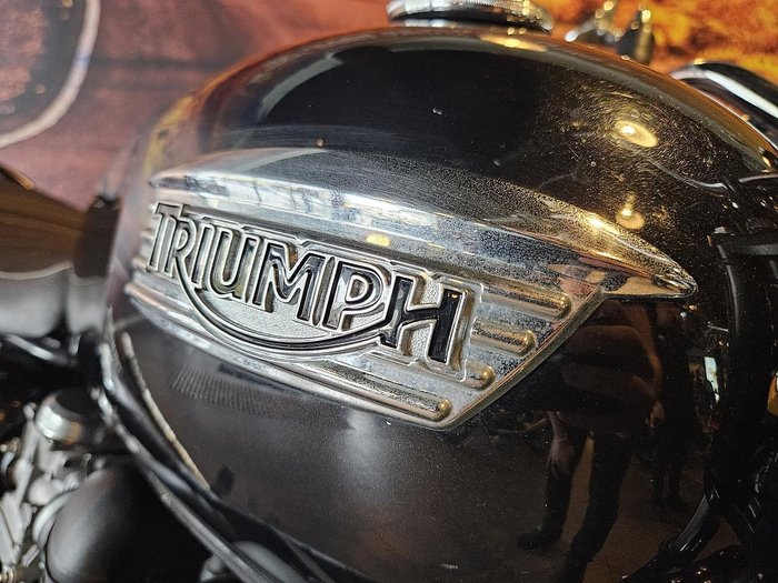 2014 Triumph Bonneville 865 Bonneville Black