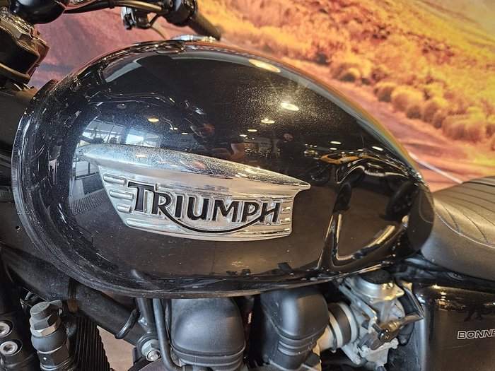 2014 Triumph Bonneville 865 Bonneville Black