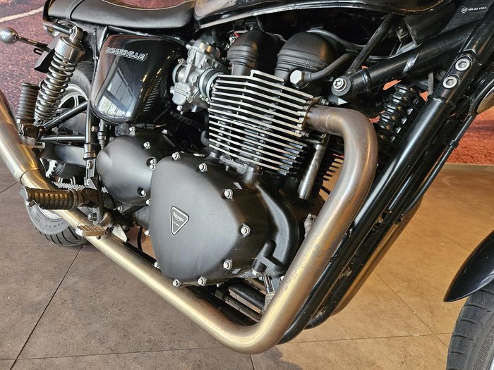 2014 Triumph Bonneville 865 Bonneville Black