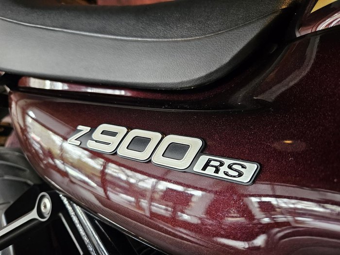 2024 Kawasaki Z900RS (Z900C) Z Maroon