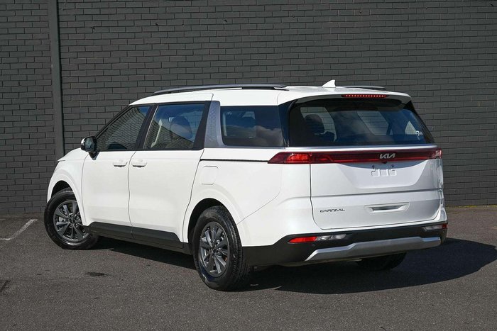 2023 Kia Carnival S