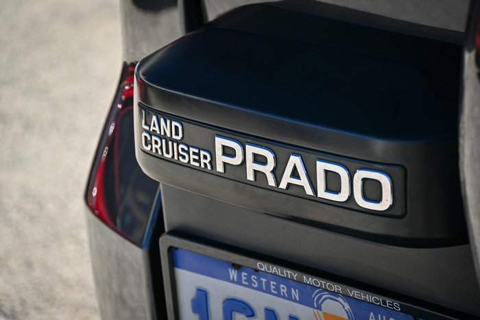 2018 Toyota Landcruiser Prado VX