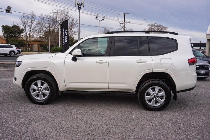 2022 Toyota Landcruiser GXL