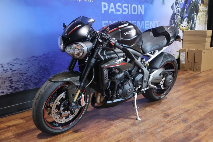 2018 TRIUMPH SPEED TRIPLE R-ABS Black