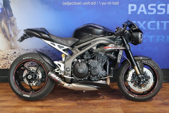2018 TRIUMPH SPEED TRIPLE R-ABS Black