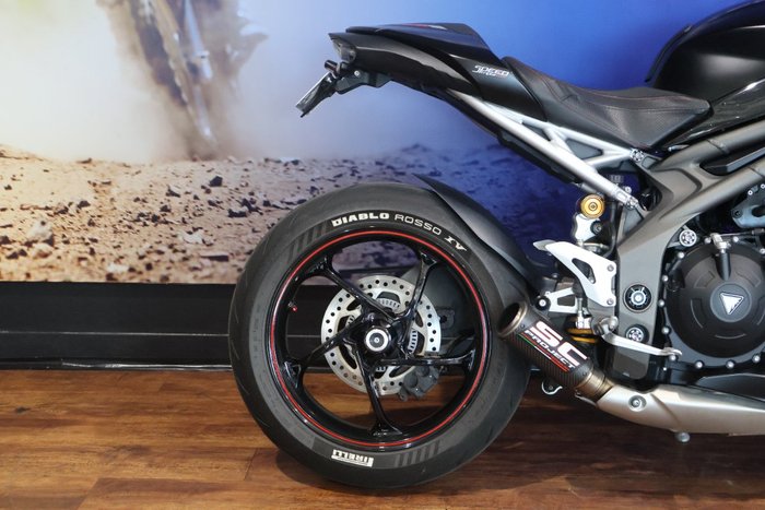 2018 TRIUMPH SPEED TRIPLE R-ABS Black