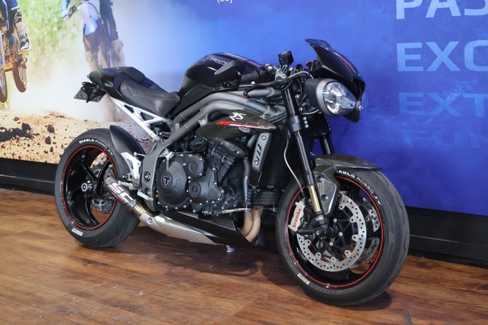 2018 TRIUMPH SPEED TRIPLE R-ABS Black