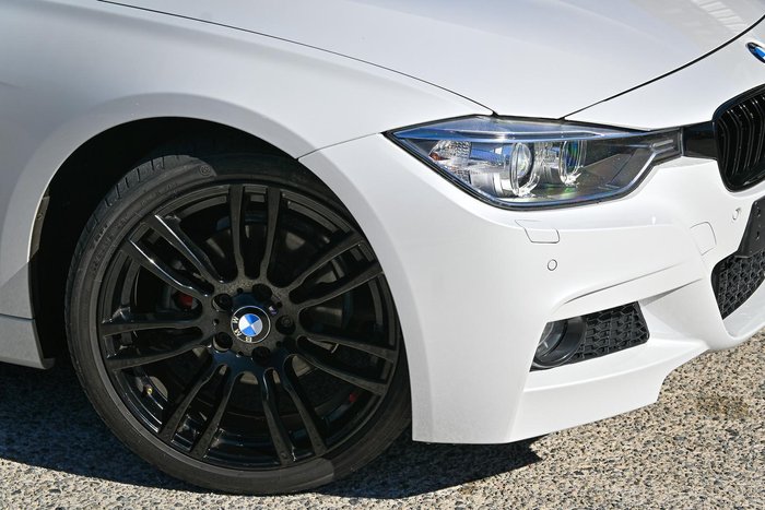 2012 BMW 3 Series 320i