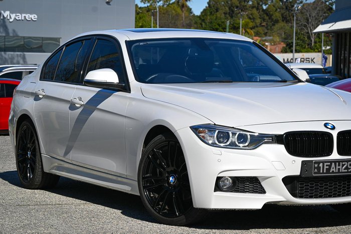 2012 BMW 3 Series 320i