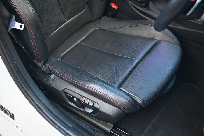 2012 BMW 3 Series 320i