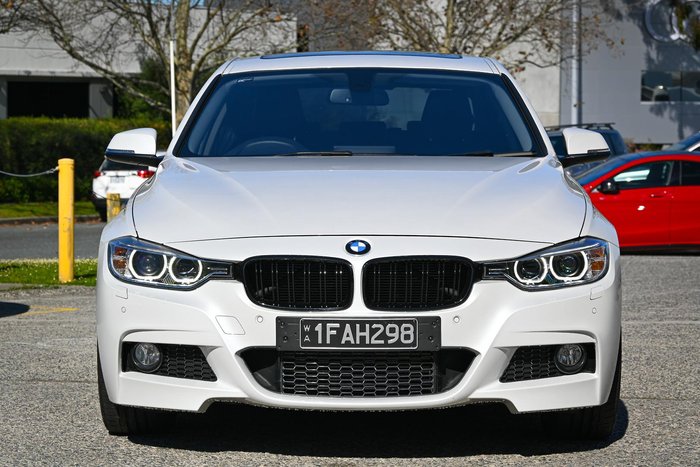 2012 BMW 3 Series 320i