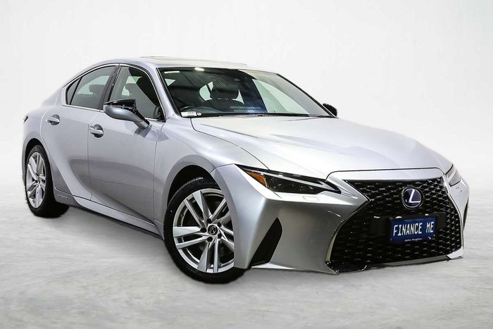 2021 Lexus IS