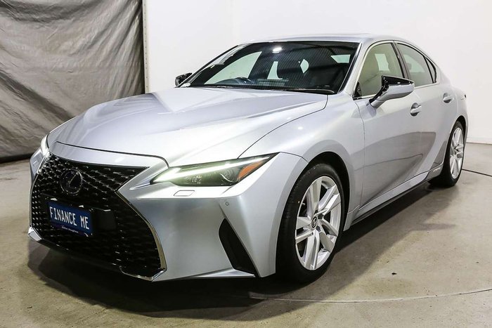 2021 Lexus IS