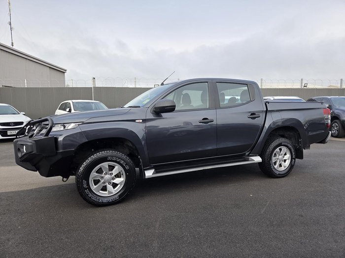 2022 Mitsubishi Triton GLX+
