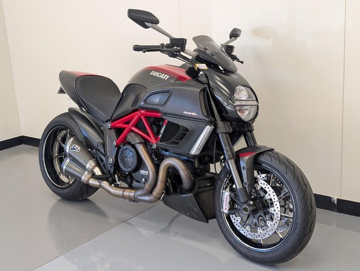 2012 Ducati Diavel Carbon Diavel Red