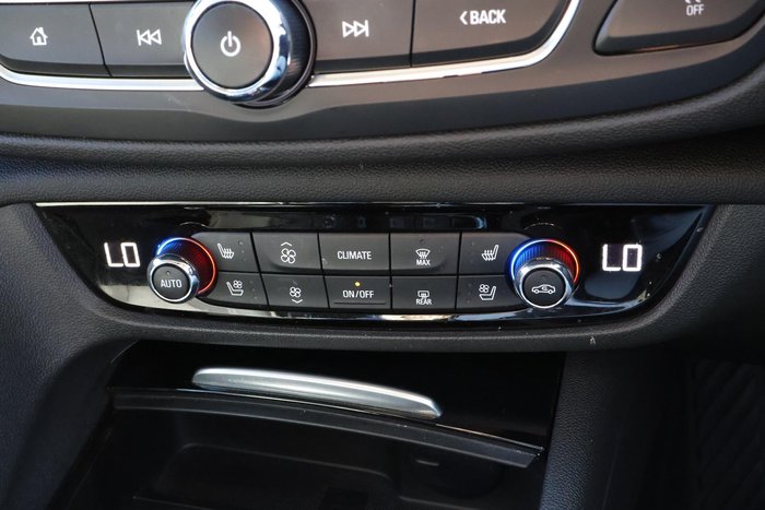 2018 Holden Calais V