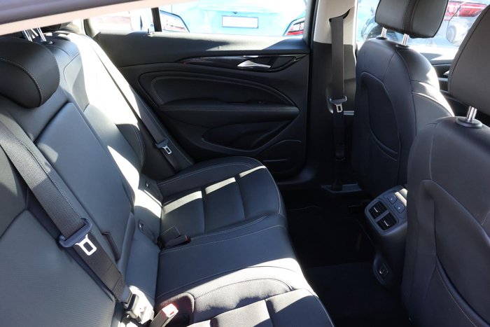 2018 Holden Calais V