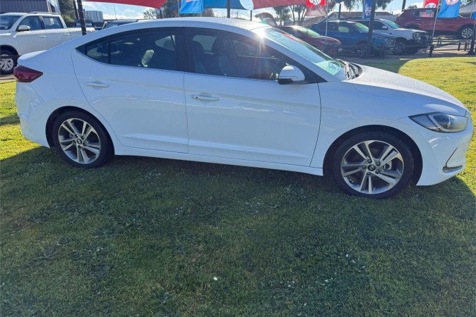 2018 HYUNDAI ELANTRA ELITE 2.0 MPI