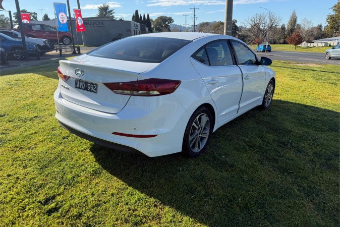 2018 HYUNDAI ELANTRA ELITE 2.0 MPI