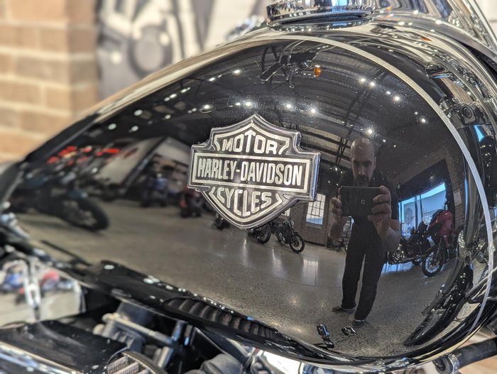 2016 Harley-Davidson Dyna Wide Glide 1690 (FXDWG) Dyna Black