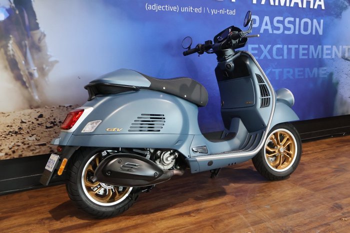 2025 VESPA GTV 300 Blue