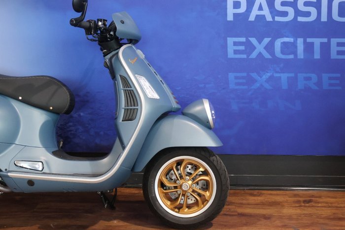 2025 VESPA GTV 300 Blue