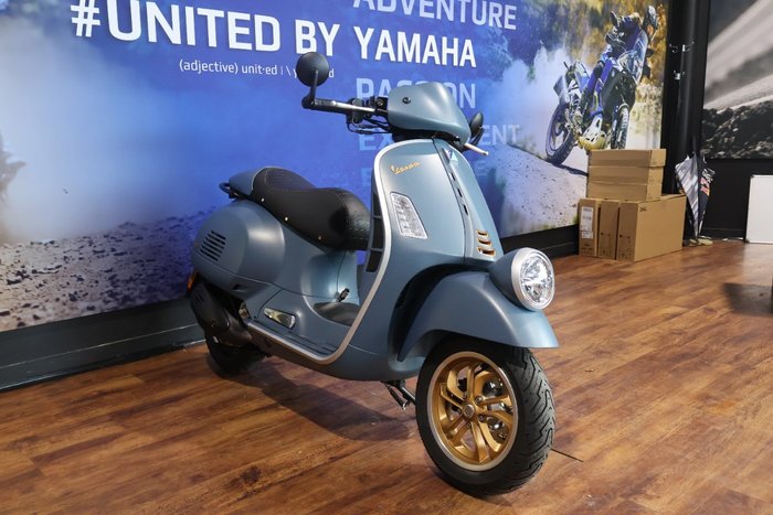 2025 VESPA GTV 300 Blue