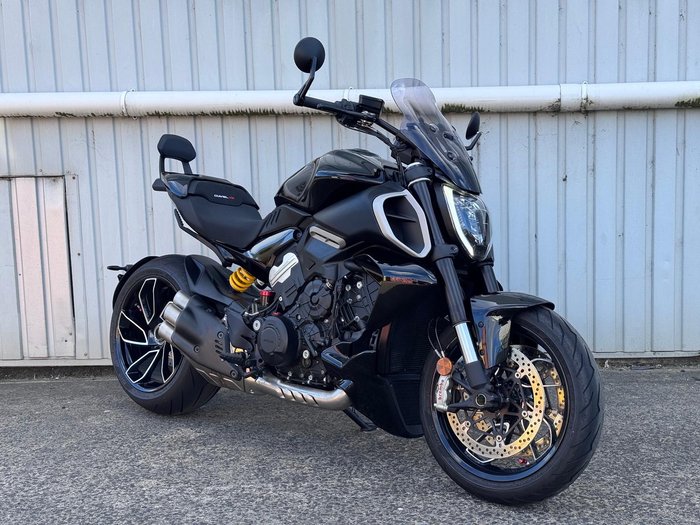 2024 Ducati Diavel V4 Diavel Black