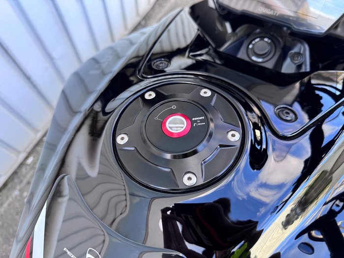 2024 Ducati Diavel V4 Diavel Black