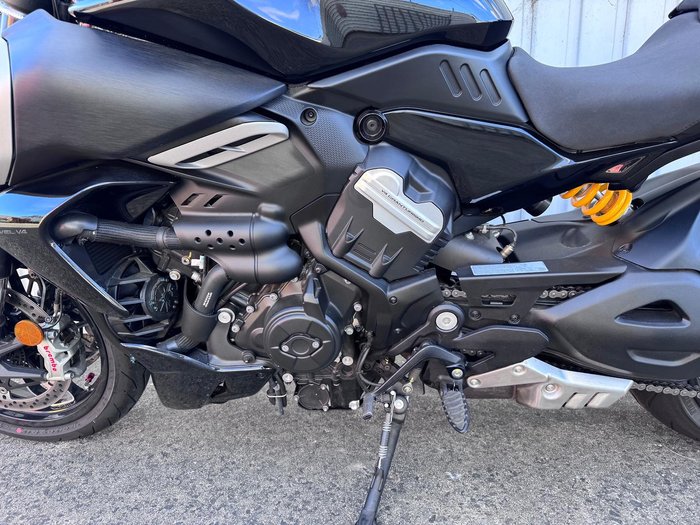 2024 Ducati Diavel V4 Diavel Black