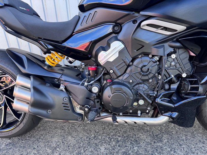 2024 Ducati Diavel V4 Diavel Black