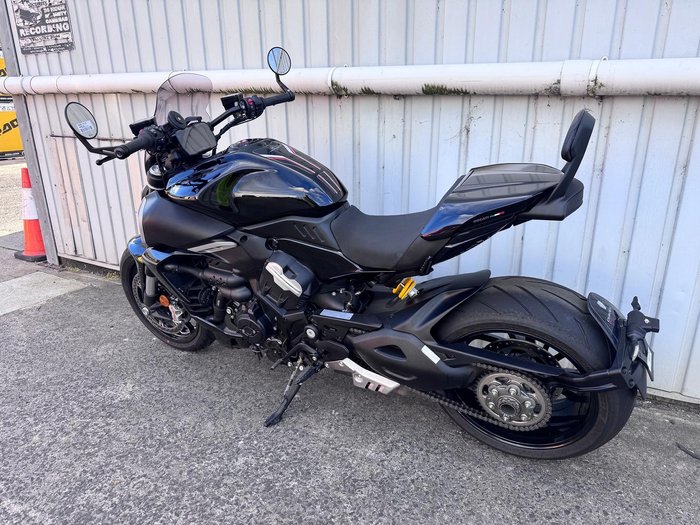 2024 Ducati Diavel V4 Diavel Black
