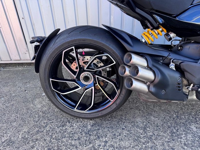 2024 Ducati Diavel V4 Diavel Black