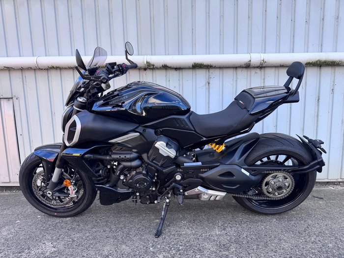 2024 Ducati Diavel V4 Diavel Black