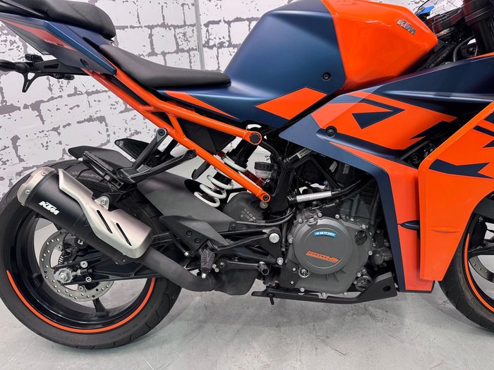 2023 KTM RC 390 RC Orange