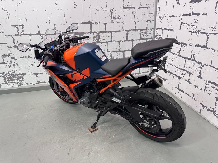 2023 KTM RC 390 RC Orange
