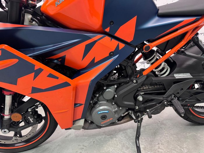 2023 KTM RC 390 RC Orange