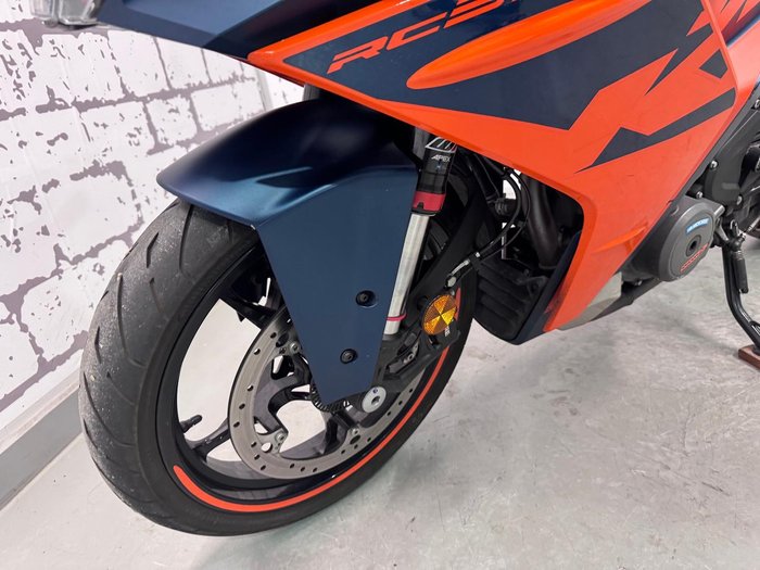 2023 KTM RC 390 RC Orange