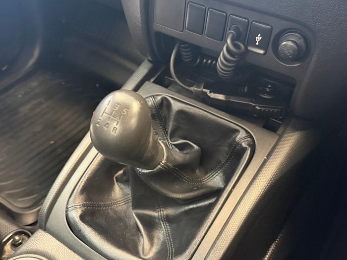 2022 Mitsubishi Triton GLX
